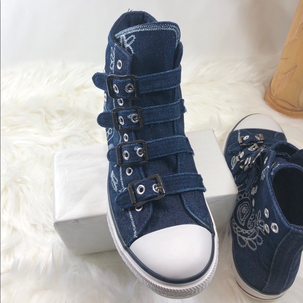 NEW Blue Denim Hightop Fashion Sneaker